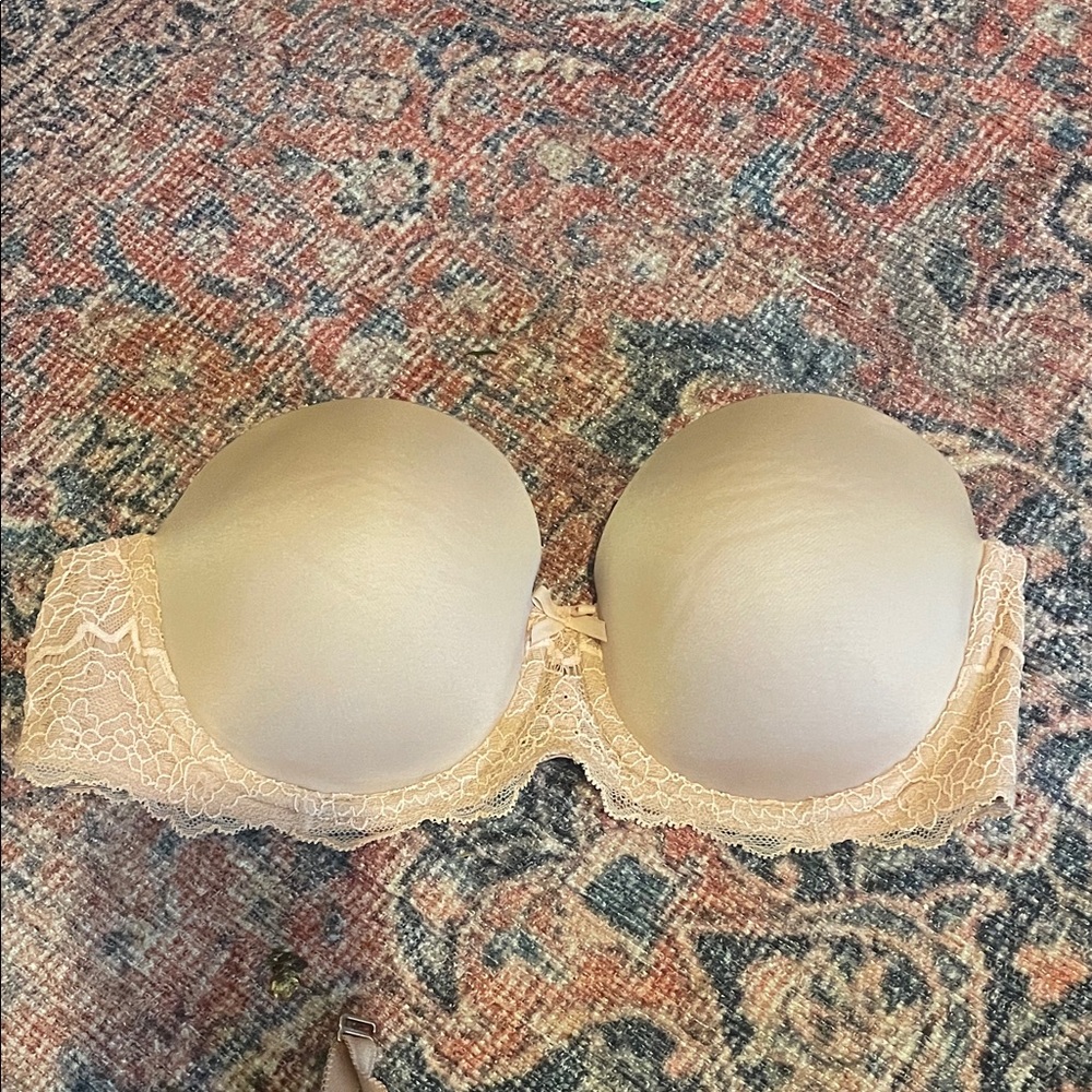 Victoria's Secret Beige Strapless Lace-Trim Bra